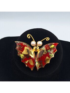 VTG BUTTERFLY BROOCH GOLD TONE METAL RED RESIN INLAY ABALONE SHELL FAUX PEARL